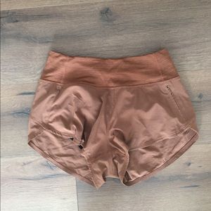 Outdoor Voices The Hudson Short XS in Coco